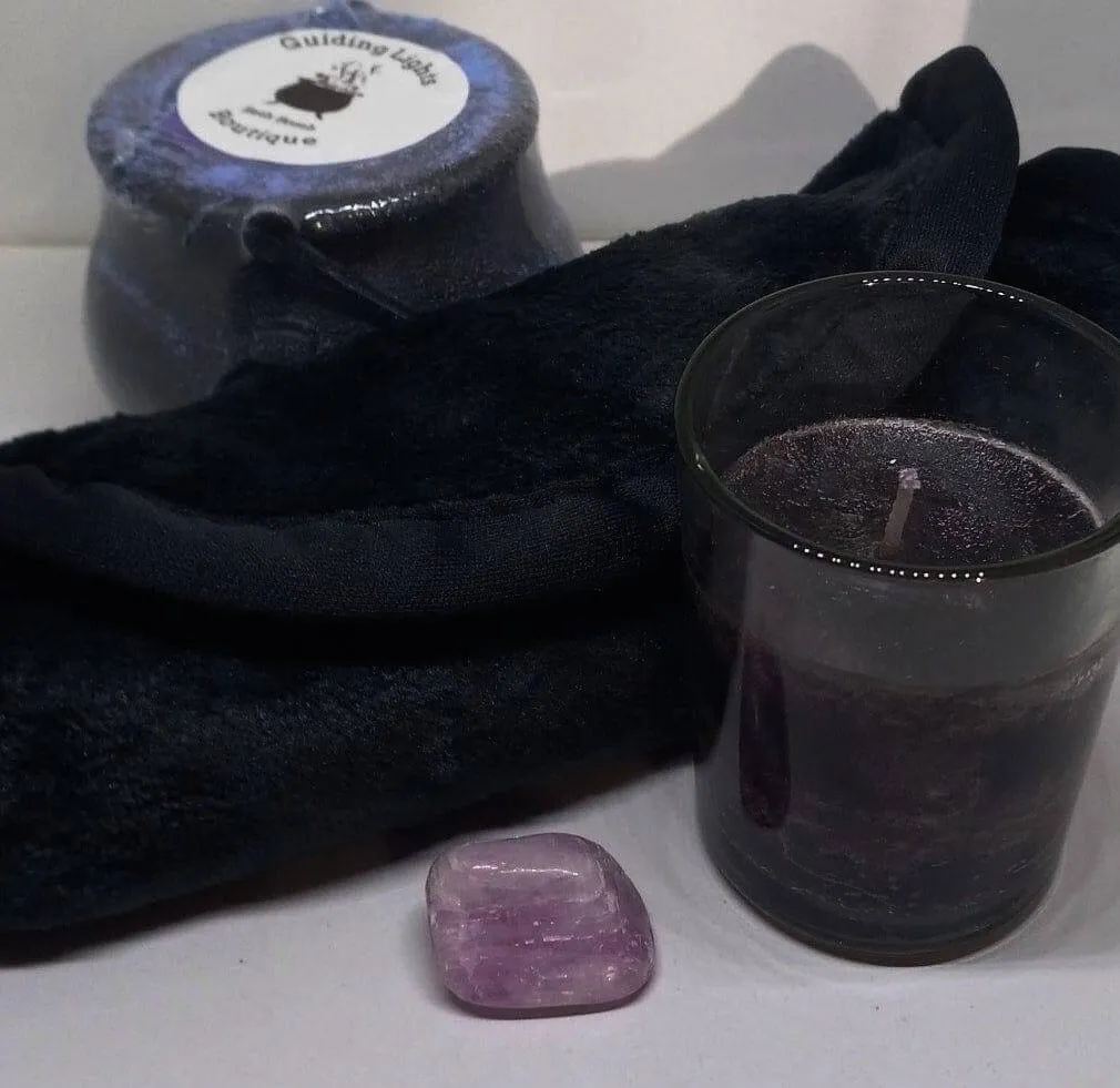 Cauldron Bath Bomb Set with Make-up Eraser Towel, Candle and Natural Crystal